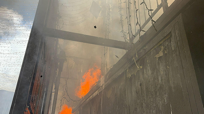 حريق بقاعة افراح في كفر قاسم